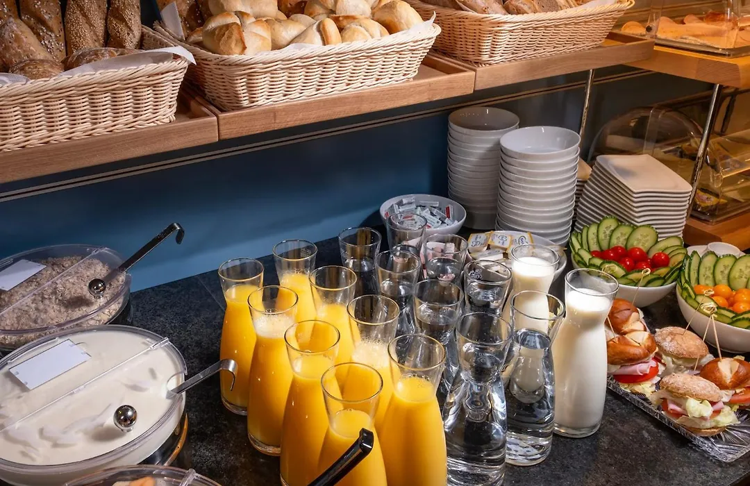 Villa Floeckner Bed & Breakfast-1