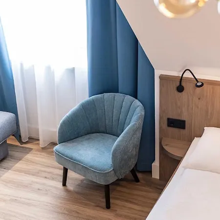 Villa Floeckner Bed & Breakfast-2